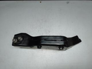 Крепление балки подвески переднее левое LEXUS LS460 06-12 XF40 4.6 1UR-FSE