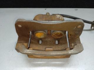 Суппорт тормозной передний правый ES300 ES330 01-06 2005 XV30 3.3 3MZFE