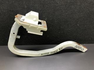 Петля крышки багажника правая ALTIMA 19- 2019 L34 PR25DD