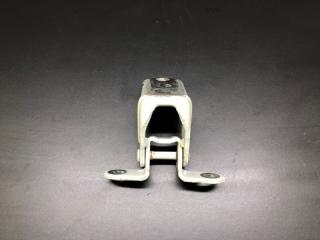 Петля двери нижняя задняя левая ALTIMA 19- 2019 L34 PR25DD