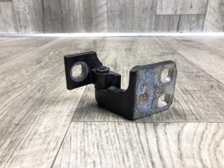 Петля двери верхняя задняя левая CHEROKEE 14- 2016 2.4 ED8