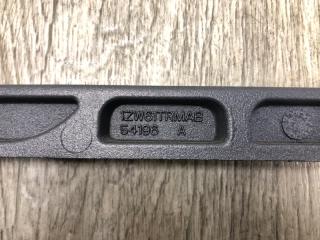 Накладка проема багажника задняя левая CHEROKEE 14- 2016 2.4 ED8