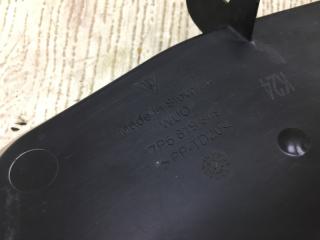 Пластик под лобовое стекло / Жабо CAYENNE 10-18 2011 4.8L