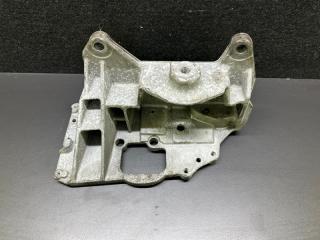 Кронштейн опоры двигателя NV200 USA 13-