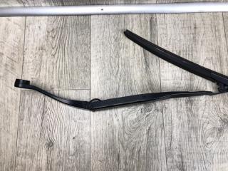 Поводок стеклоочистителя передний левый CHEROKEE 14- 2016 2.4 ED8