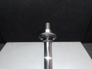 Амортизатор передний левый PRIUS C/AQUA 11-14 2013 NHP10L 1NZ-FXE 1.5L