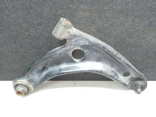 Рычаг передней подвески нижний правый TOYOTA PRIUS C/AQUA 11-14 2013