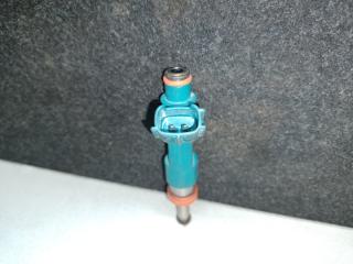 Форсунка топливная PRIUS - 30 09-17 2010 ZVW30