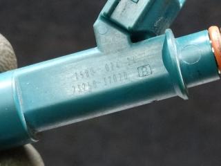 Форсунка топливная TOYOTA PRIUS - 30 09-17 ZVW30