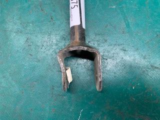 Рычаг задней подвески поперечный нижний задний левый CAMRY 30 02-06