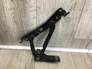 Петля крышки багажника левая MITSUBISHI GALANT 03-12 2010