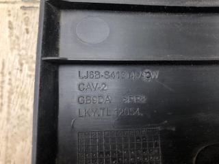 Обшивка крышки багажника ESCAPE 19 -