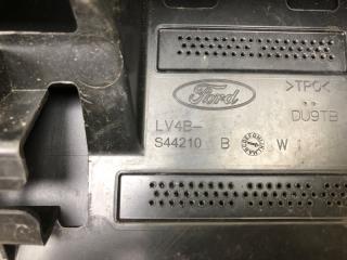 Спойлер крышки багажника ESCAPE 19 -