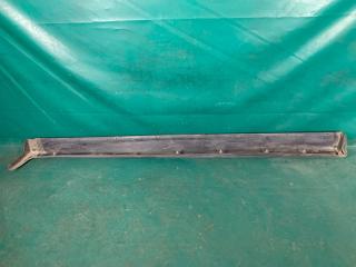 Накладка порога наружная левая GALANT 93-97