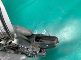 Замок двери передний левый M35/M45 04-10