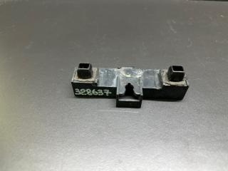 Кронштейн заднего бампера MDX (YD2) 06-13