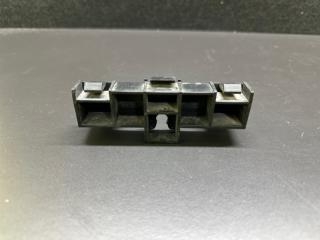 Кронштейн заднего бампера MDX (YD2) 06-13