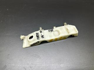 Кронштейн переднего бампера (на крыле) передний правый KIA FORTE/CERATO TD 08-13 TD 2.0 G4KD