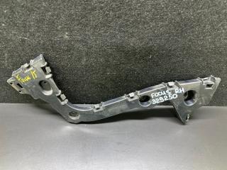 Кронштейн заднего бампера правый FOCUS 10-18