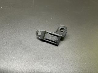 Кронштейн переднего бампера левый FOCUS 10-18