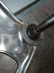 Рычаг передней подвески нижний правый PILOT 15- 2017 3.5L