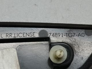 Панель подсветки номера левый HONDA PILOT 15- 3.5L