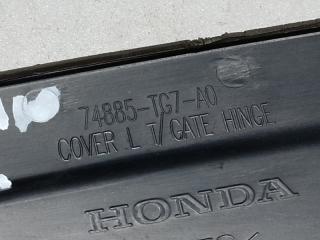 Накладка петли крышки багажника левая HONDA PILOT 15- 3.5L