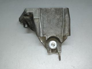 Кронштейн двигателя правый LS460 06-12 2007 XF40 4.6 1UR-FSE