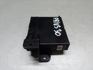 Блок управления печкой PRIUS - 30 09-17 2013 1.8 2ZRFXE