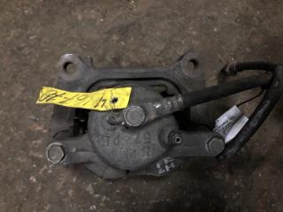 Суппорт тормозной передний левый AVENSIS 03-08