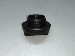 Крышка маслозаливной горловины TOYOTA MATRIX 02-08 ZZE132 1.8L 1ZZ-FE