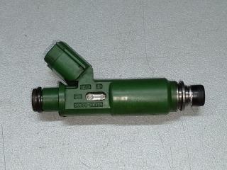 Запчасть форсунка топливная TOYOTA MATRIX 02-08 2002