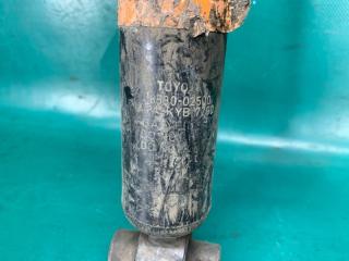 Амортизатор задний правый TOYOTA AURIS 06-12