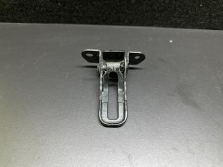 Петля замка капота TOYOTA PRIUS - 30 09-17