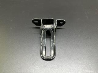 Петля замка капота TOYOTA PRIUS - 30 09-17