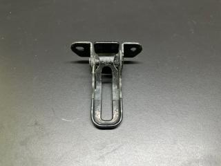 Петля замка капота TOYOTA PRIUS - 30 09-17