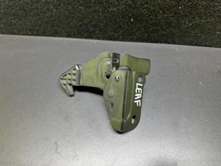 Крюк замка капота LEAF 10-17