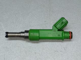 Форсунка топливная TOYOTA CAMRY 55 14-17