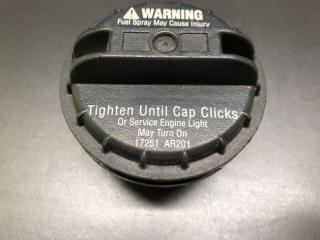 Крышка топливного бака QX56 / TITAN / ARMADA 04-16