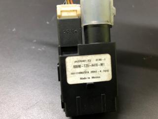 Датчик температуры воздуха в салоне MDX (YD3) 13-21