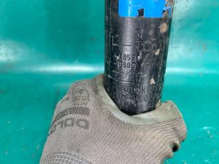 Амортизатор задний левый TOYOTA COROLLA E16 13-