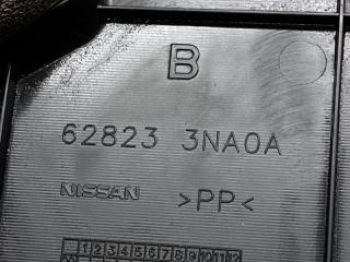 Дефлектор радиатора левый NISSAN LEAF 10-17