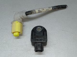 Датчик удара передний TOYOTA PRIUS - 30 09-17