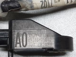 Датчик удара передний TOYOTA PRIUS - 30 09-17