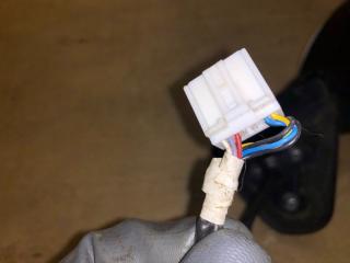 Зеркало правое AURIS 06-12