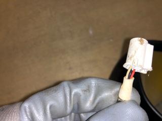 Зеркало правое YARIS 05–11