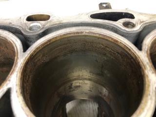 Блок двигателя CAMRY 30 02-06 2005 Седан 2.4 2AZFE