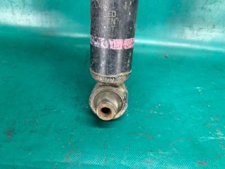 Амортизатор задний левый AURIS 06-12