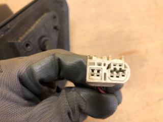 Зеркало левое AVENSIS 03-08