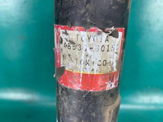 Амортизатор задний левый TOYOTA LAND CRUISER 200 08-21